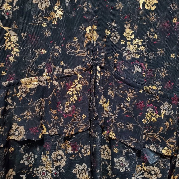 Style & Co Womens Blouse Size Medium Black Metallic Floral Ruffled Cottaggecore - Picture 5 of 16